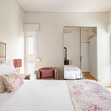 Oliva 50 - 4 Bedrooms And Office - 3 Bathrooms - Near Expo & Airport Apartment Lisbon