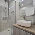 Oliva 50 - 4 Bedrooms And Office - 3 Bathrooms - Near Expo & Airport * Lisboa