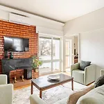 Oliva 50 - 4 Bedrooms And Office - 3 Bathrooms - Near Expo & Airport Apartment Lisbon