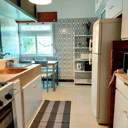 Oliva 50 - 4br, Office And Balcony Lissabon