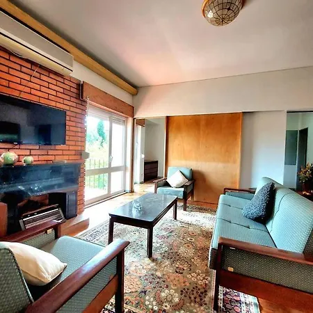 Oliva 50 - 4br, Office And Balcony Lissabon