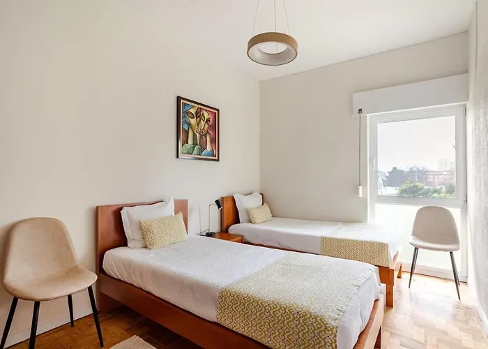 Oliva 50 - 4 Bedrooms And Office - 3 Bathrooms - Near Expo & Airport Lisboa