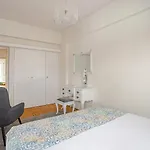 Oliva 50 - 4 Bedrooms And Office - 3 Bathrooms - Near Expo & Airport Lägenhet Lisboa