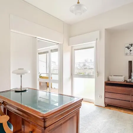 Oliva 50 - 4 Bedrooms And Office - 3 Bathrooms - Near Expo & Airport Apartamento Lisboa
