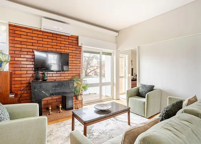 Oliva 50 - 4 Bedrooms And Office - 3 Bathrooms - Near Expo & Airport Apartment Lissabon