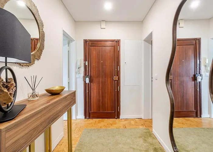 Apartment Oliva 50 - 4 Bedrooms And Office - 3 Bathrooms - Near Expo & Airport *