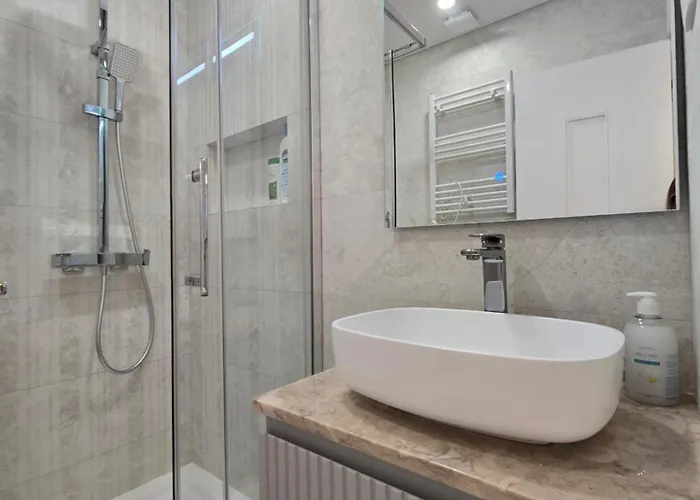 Oliva 50 - 4 Bedrooms And Office - 3 Bathrooms - Near Expo & Airport * Lisboa