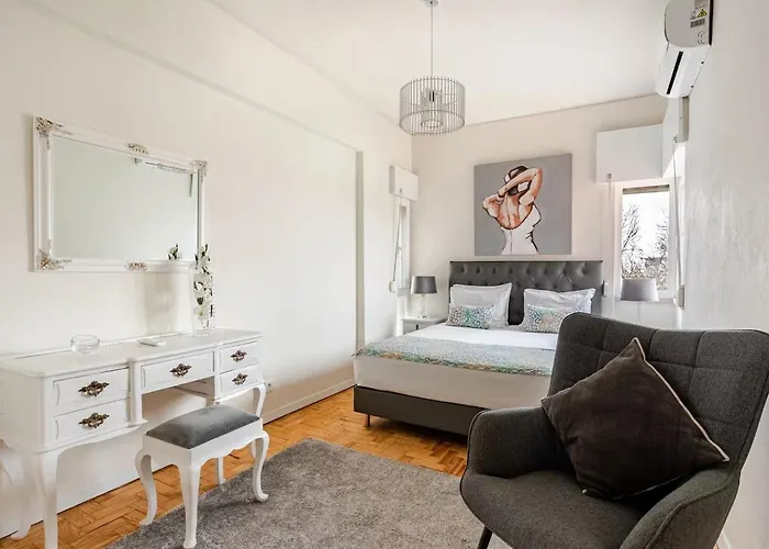 Oliva 50 - 4 Bedrooms And Office - 3 Bathrooms - Near Expo & Airport Διαμέρισμα Lisboa